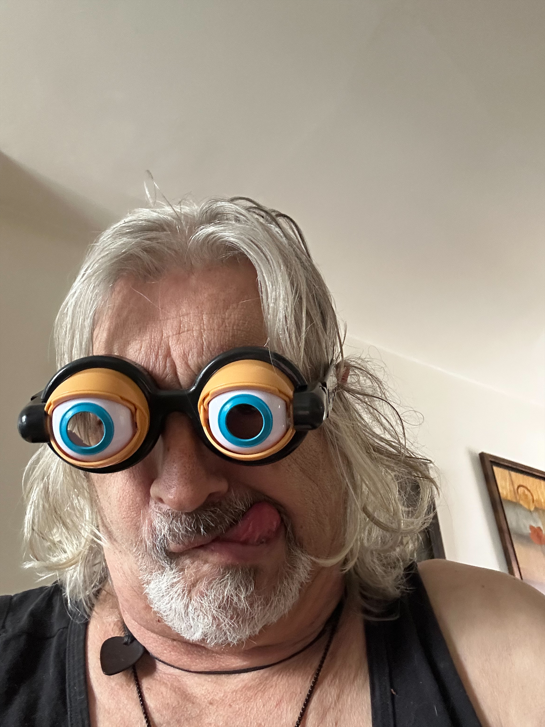 __™